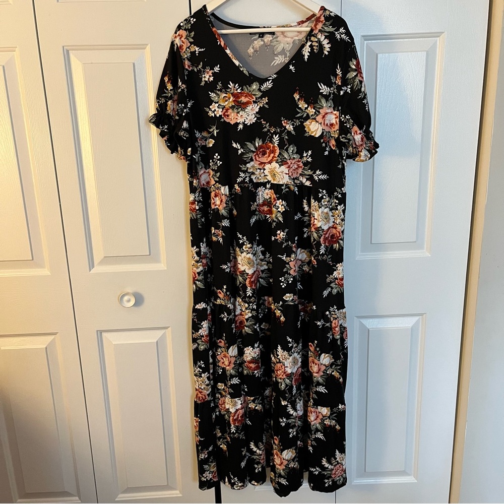 Vibe 1X Black Maxi Floral Dress